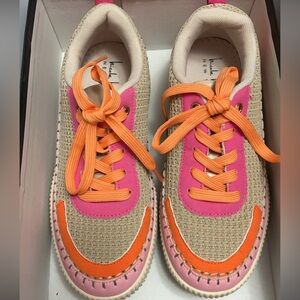 Nicole Miller New York Sneakers